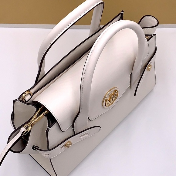 MICHAEL KORS
Carmen Medium Flap Belted Satchel OPTIC WHITE COLOR - Picture 7 of 16